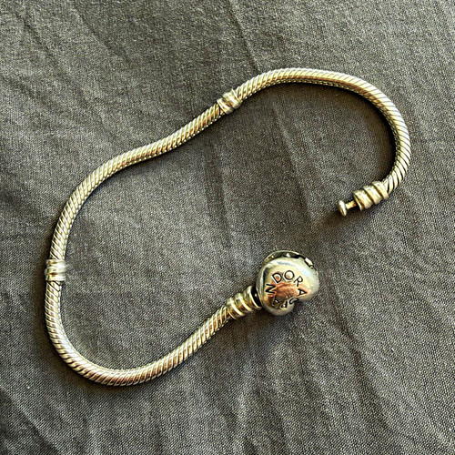 Pandora charm armband - pandora, charm-armband